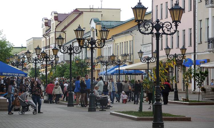 Sovetskaya Street - a landmark of Brest