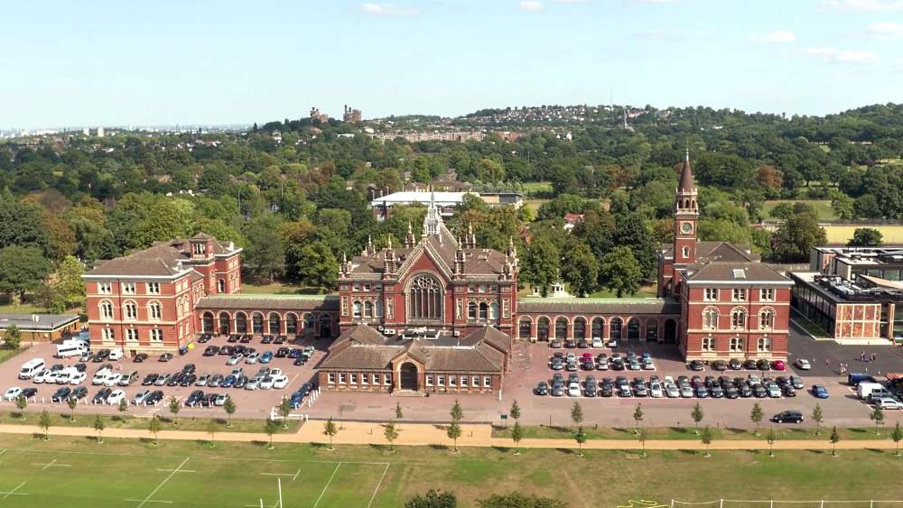 Dalidge College - United Kingdom