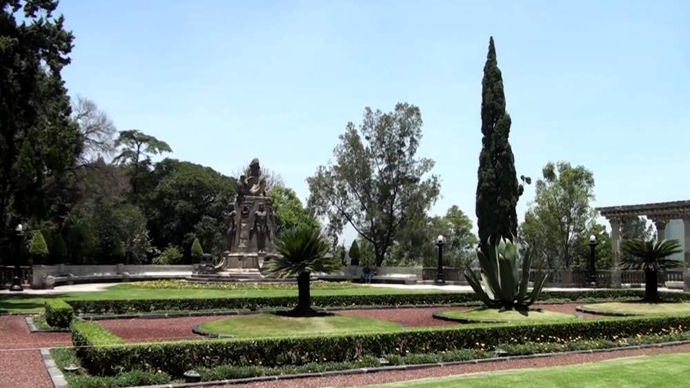 Чапультепек парк в Мехико