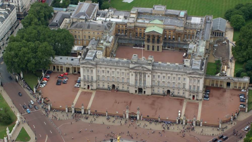 Букингемский дворец - самые известные достопримечательности Лондона