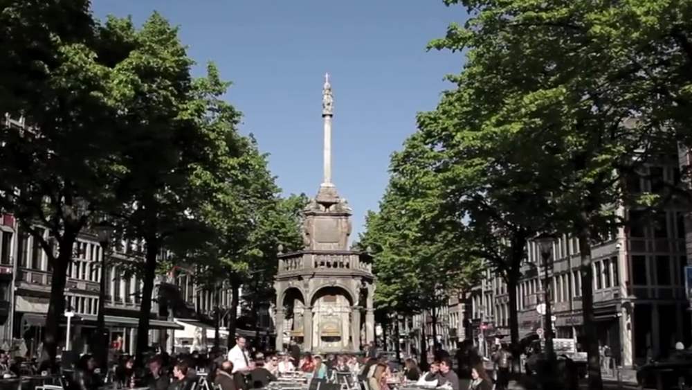 Perron Fountain - Landmarks of Liège