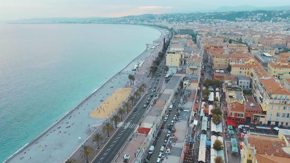 Promenade des Anglais - a landmark of Nice