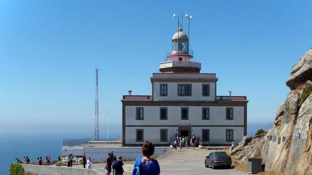 In Salou it is worth to visit and see the lighthouse El Faro