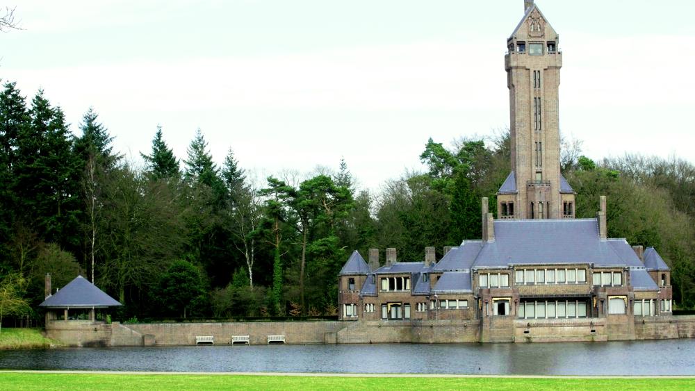 Парк Де-Хоге-Велюве - природная достопримечательность Нидерландов