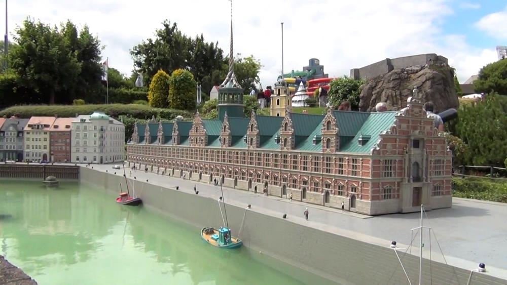 An interesting attraction in Brussels - Mini Europe Park