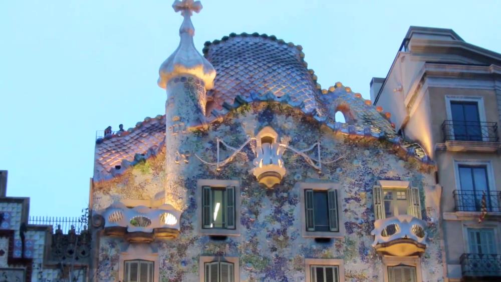 Дом Бальо - творение Гауди в Барселоне