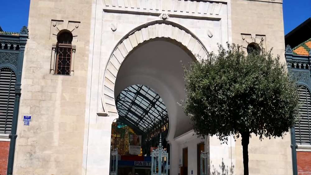 Photos and descriptions of places of interest in Málaga