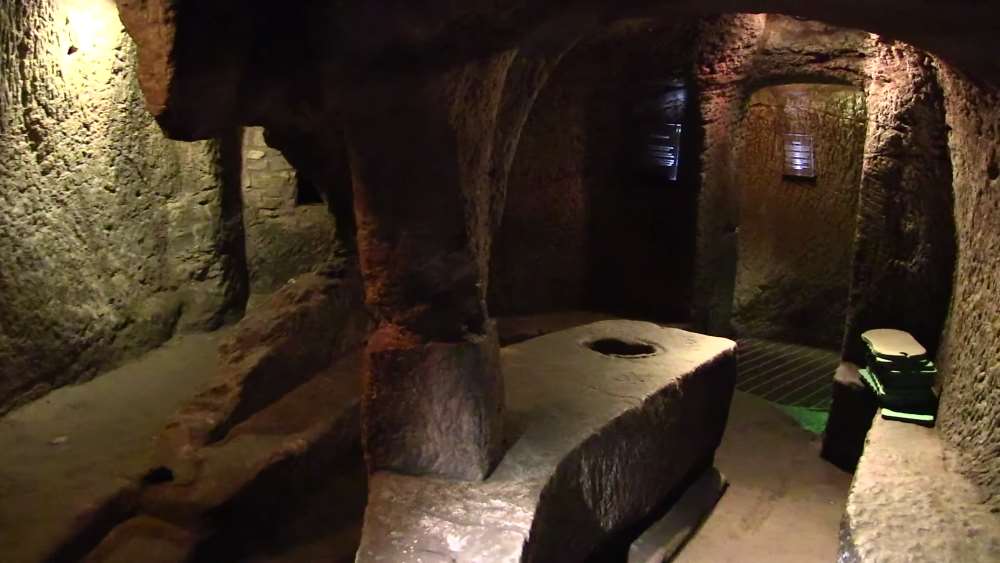 Gilmerton Cave in Scotland is one of the most interesting places in the country