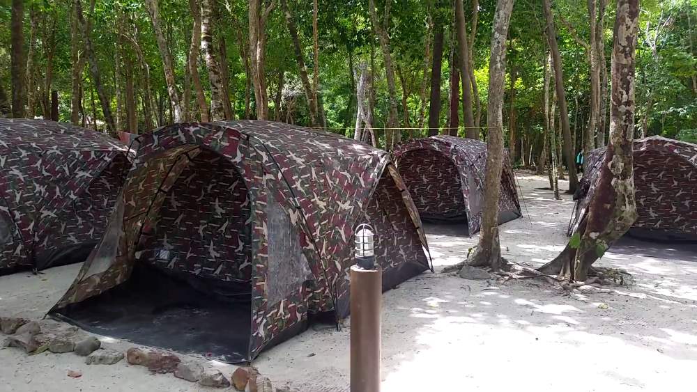 Accommodation in tents in the Similan Islands