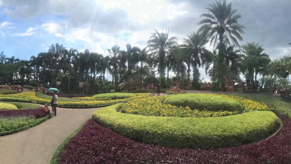 The area of Nong Nooch Tropical Park is enormous
