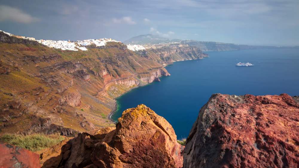 Photo of the island of Santorini in Greece