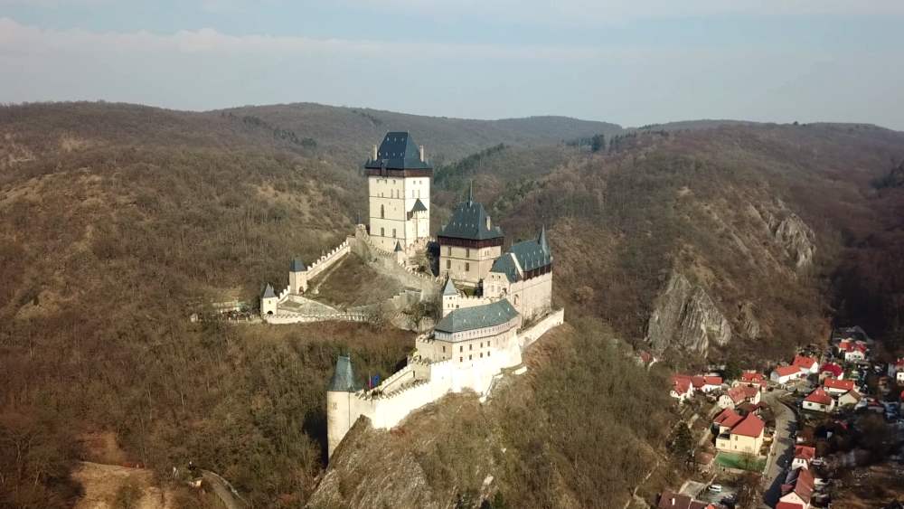 Замок Карлштейн недалеко от Праги