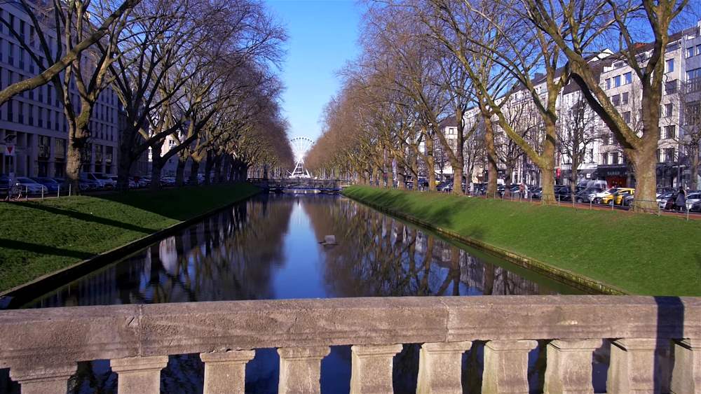The Royal Avenue in Düsseldorf is suitable for quiet walks