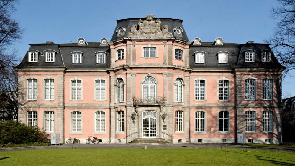 Goethe Museum - description and photo of places of interest in Dusseldorf