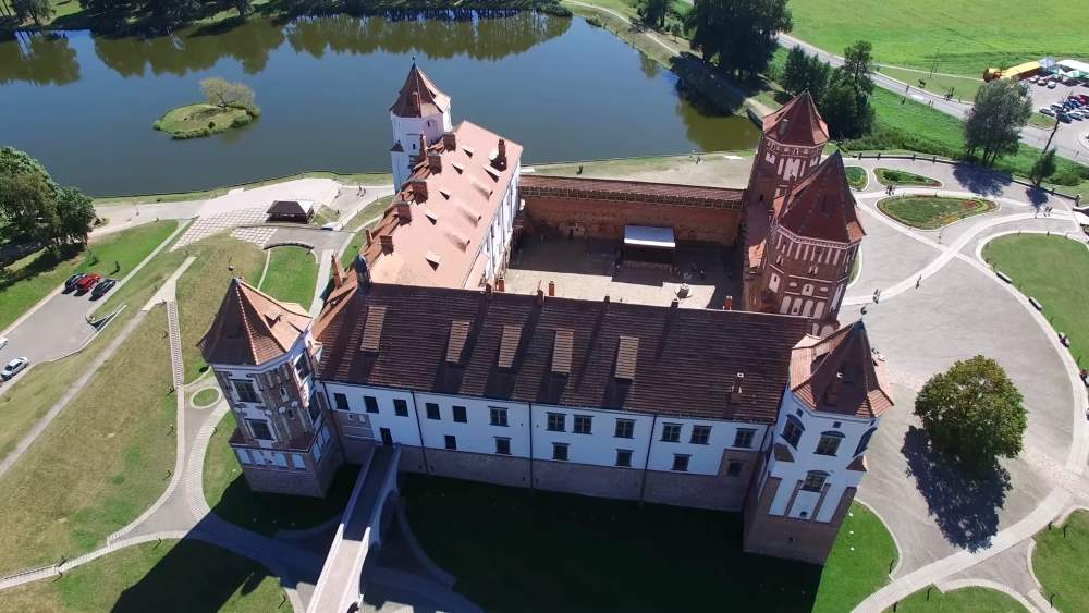 Красивейший Мирский замок в Беларуси
