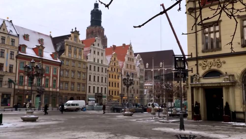 Wroclaw Town Hall and Market Square