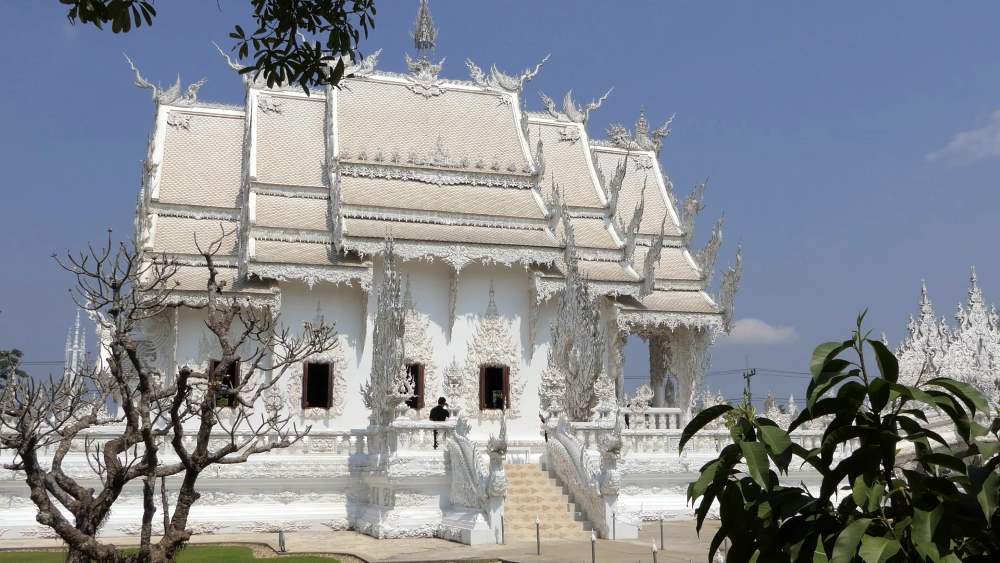 белый храм в чианг рае