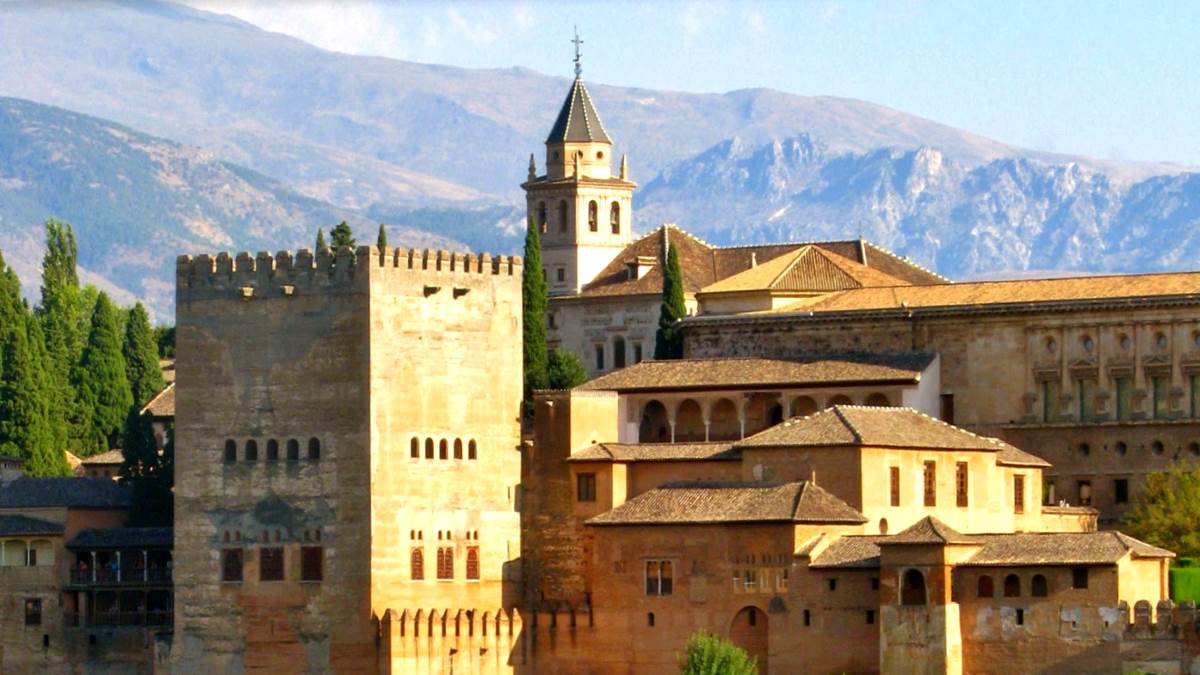 The Alhambra Palace, Granada history, architecture, how to get