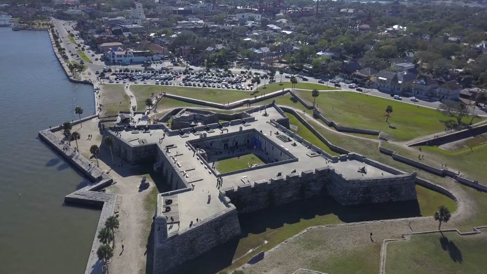 Крепость Кастильо-де-Сан-Маркос в штате Флорида