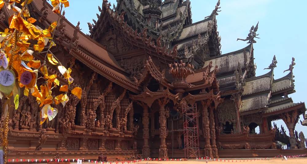 Temple of Truth in Pattaya - prices, reviews