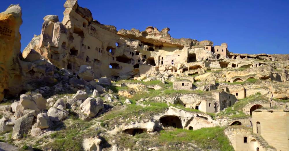 Uchhisaray Fortress - Cappadocia