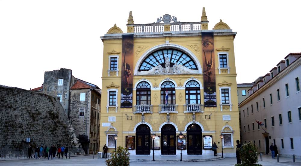 Национальный театр Хорватии в городе Сплит - Хорватия