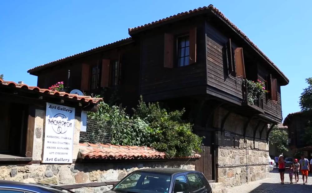 Дом Курдилиса - старинная достопримечательность Созополя в Болгарии