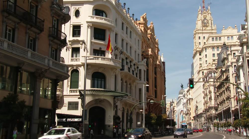 Улица Гран-Виа в Мадриде