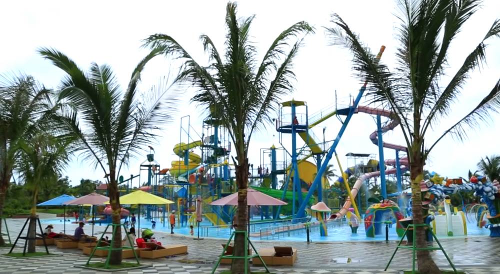 Wynperl Amusement Park on Phu Quoc Island