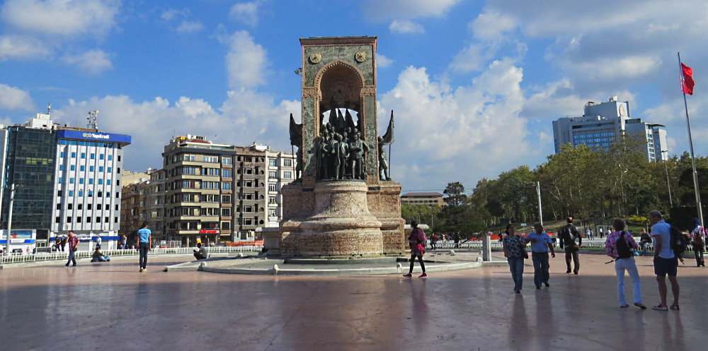 История площади Таксим