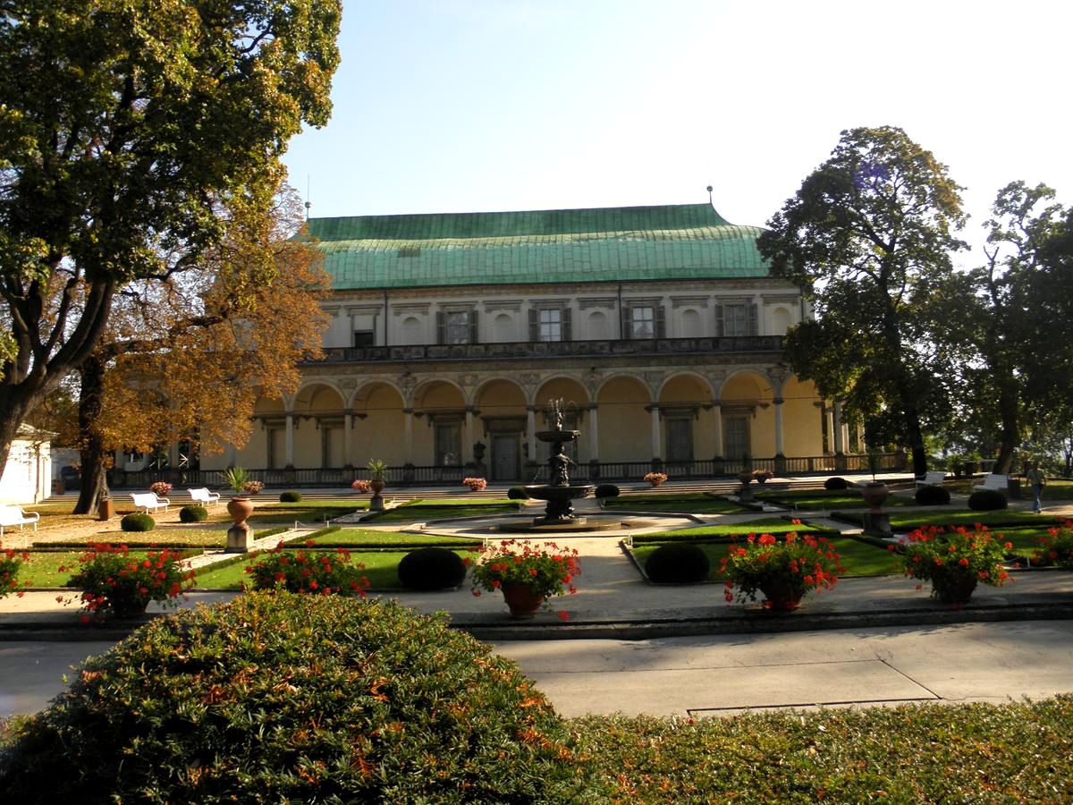 Queen Anne's Summer Palace